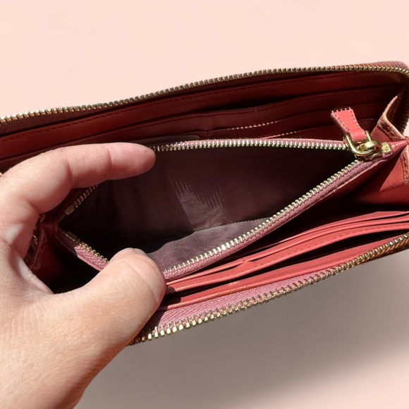 MiuMiu Croc Wallet - Picture 5 of 8